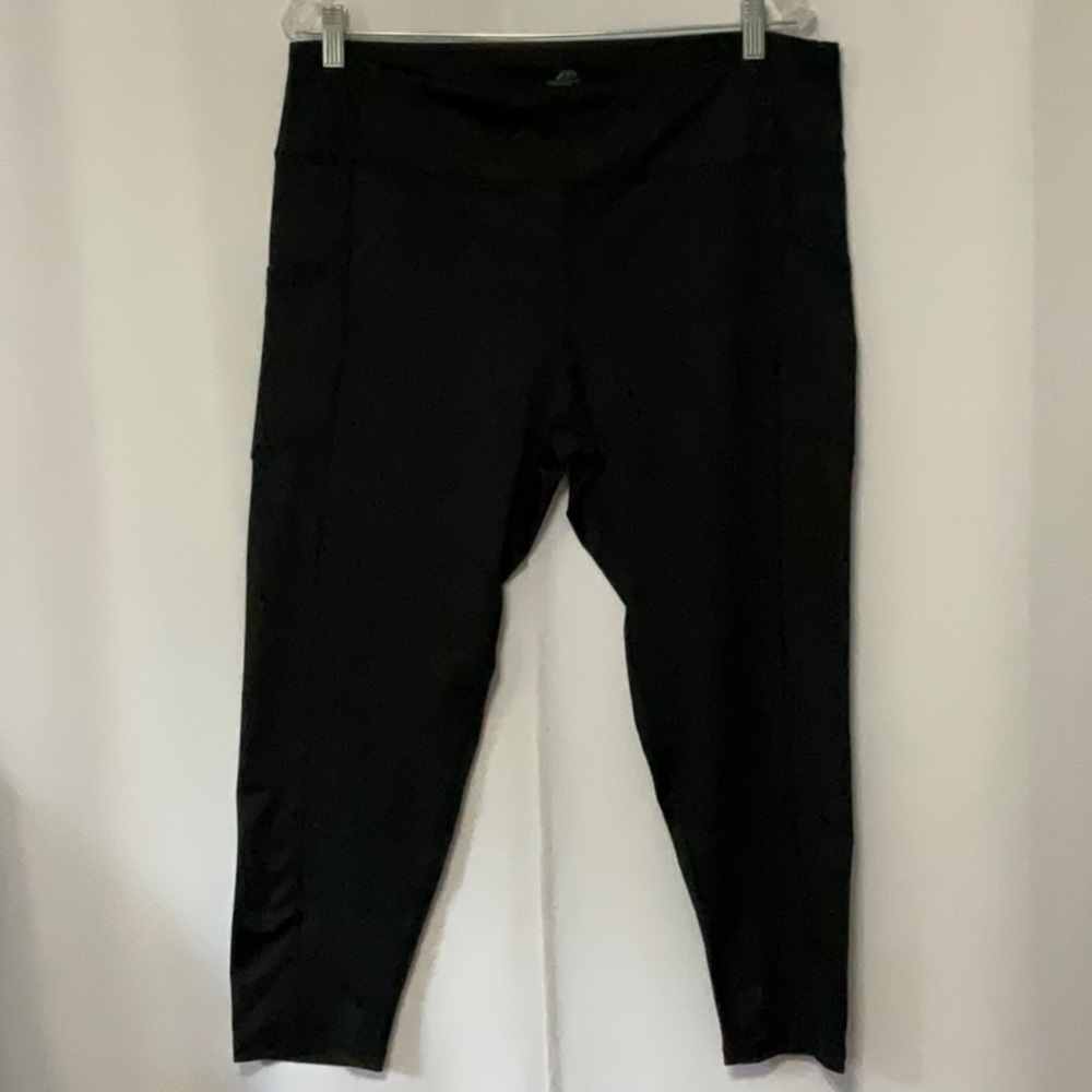 P Pro Player Size XL Capri Black Leggings Women